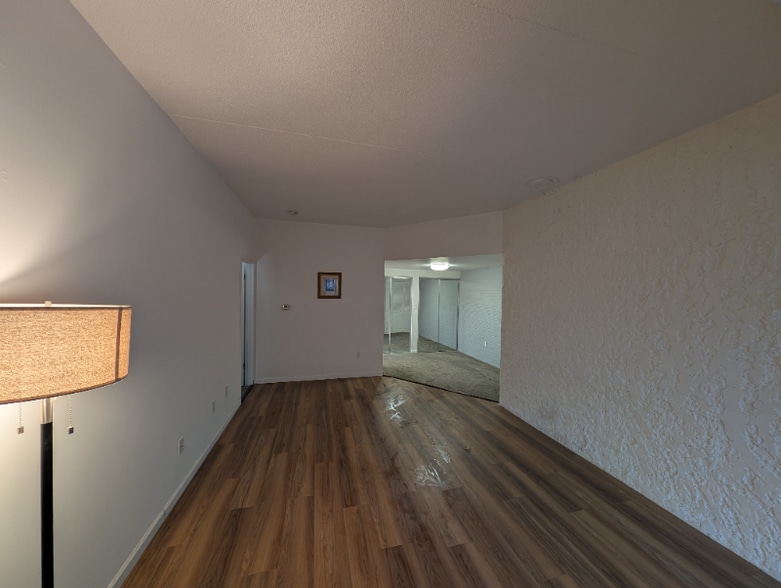 Building Photo - 1071 Lancaster Blvd