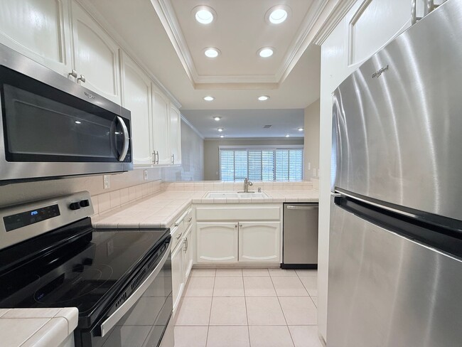 Building Photo - Best Value in Irvine!