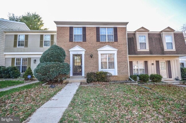 Building Photo - 8 Hines Ct