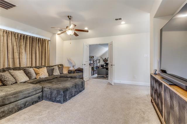 Building Photo - 4004 Oyster Creek Ct