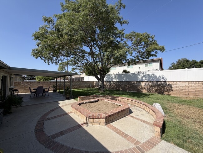 Building Photo - 12461 Vivienda Ave
