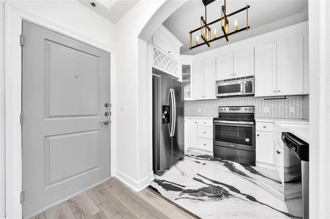 Building Photo - 3445 Stratford Rd NE