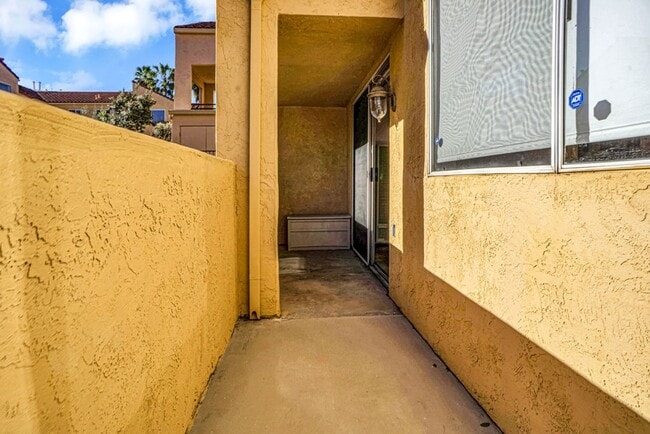 Building Photo - Great one bedroom in UTC!