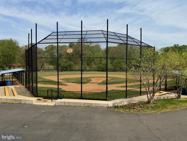 Building Photo - 5736 8th Rd N