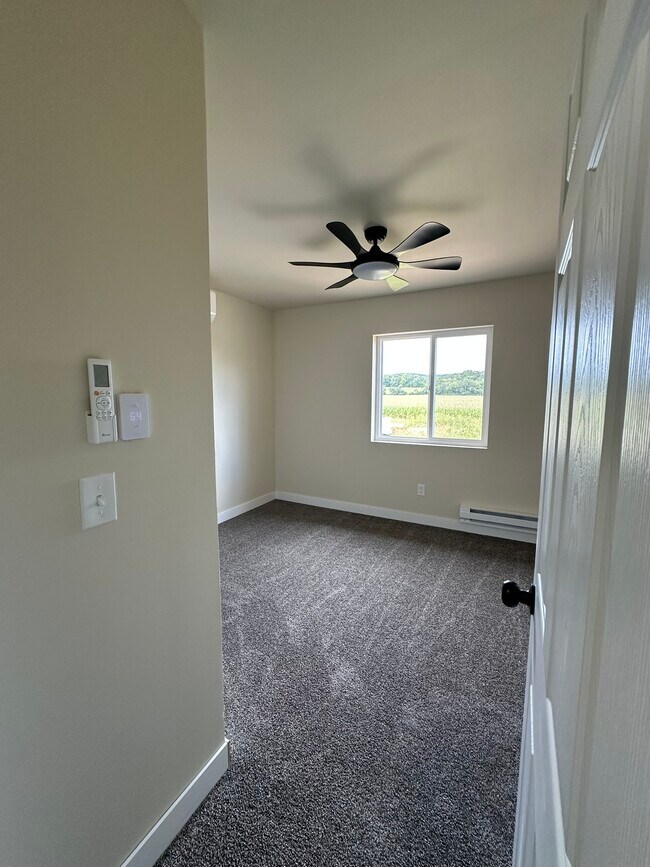 Building Photo - Valley View Estates C