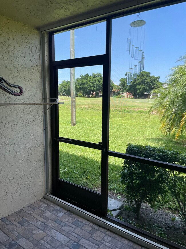 Building Photo - 4598 Lucerne Lakes Blvd E