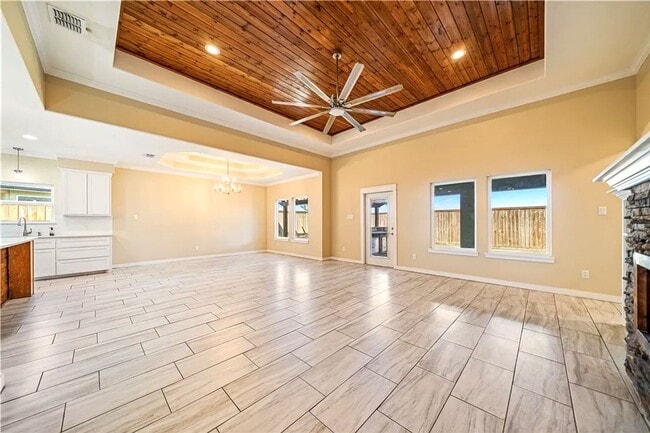 Building Photo - 4BR/3BA in Southside