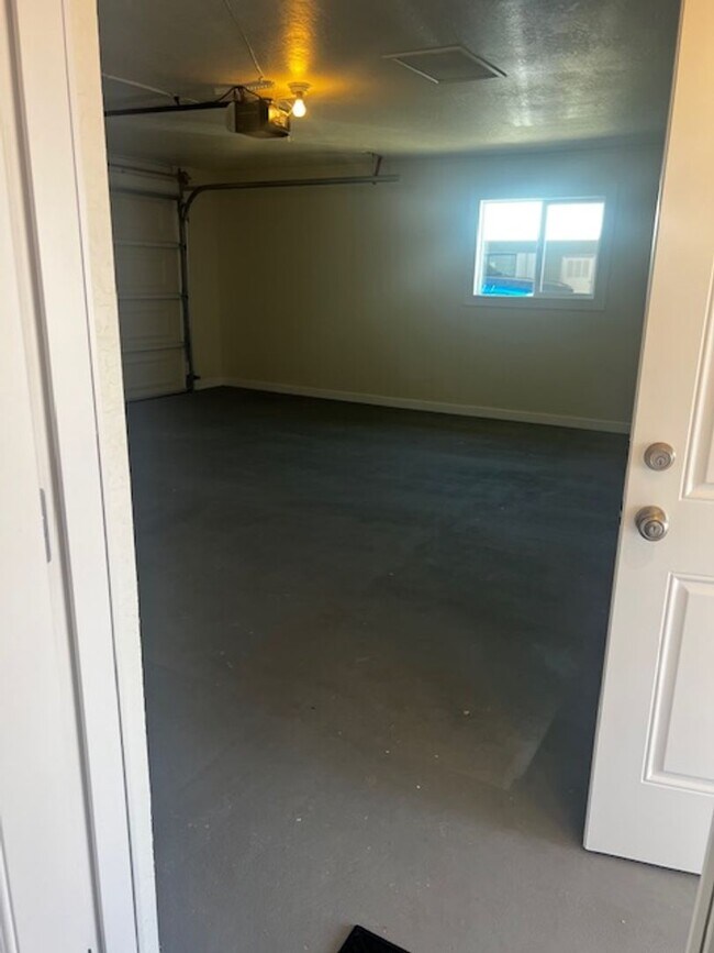 Building Photo - Sun Lakes long term Rental