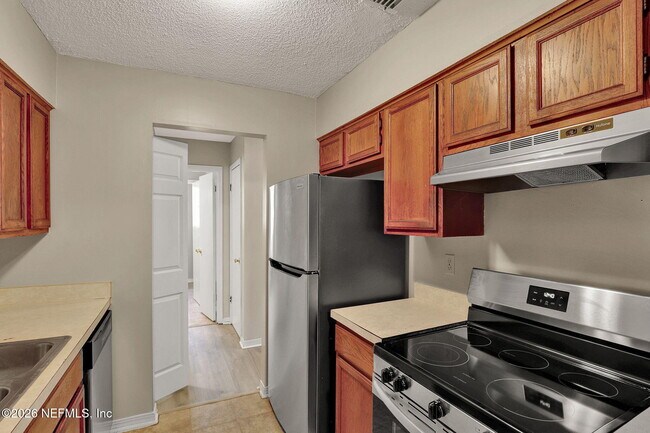 Building Photo - 476 Bentwood Ln