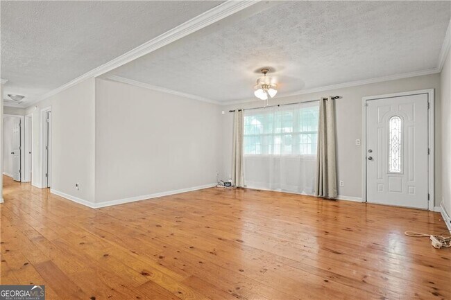 Building Photo - 39 Jim Ln SE