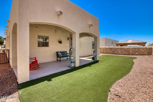 Building Photo - 12133 Chapel Hill Rd