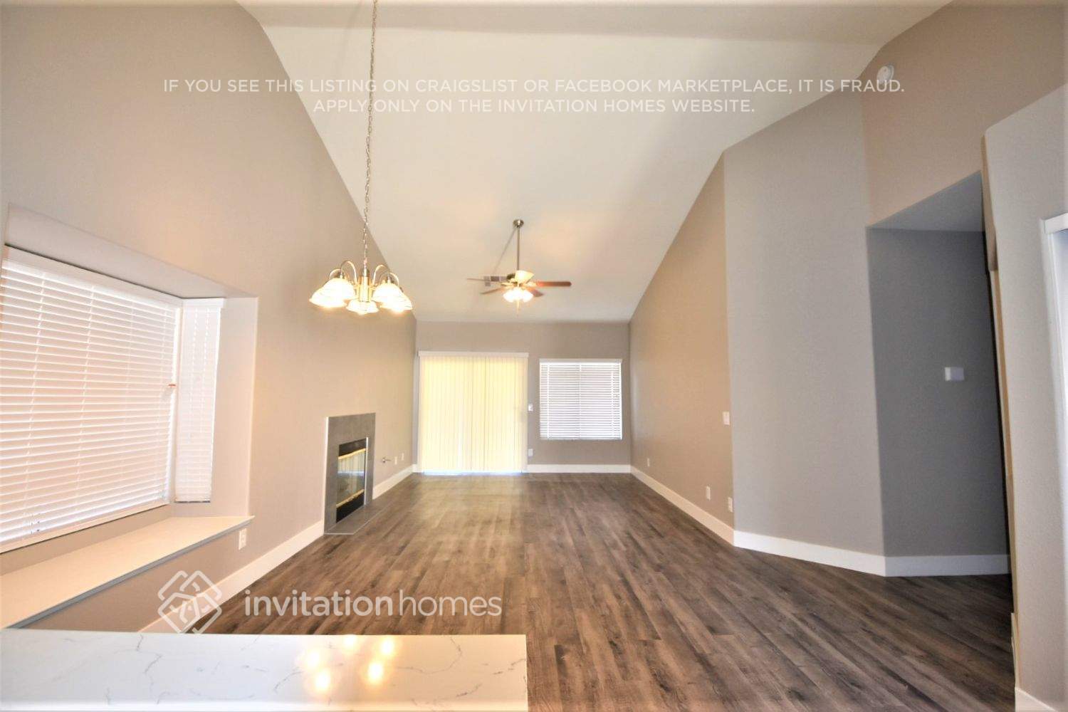 Building Photo - 2912 Sarina Ave