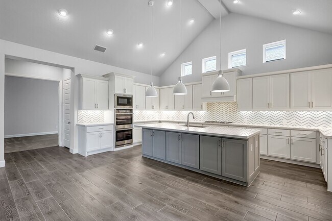 Building Photo - 8431 Willow Whisper Ln