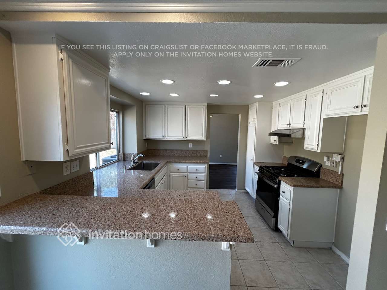 Building Photo - 10038 Sycamore Canyon Rd