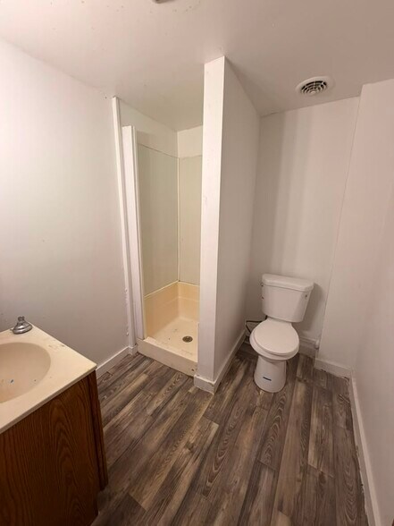 Building Photo - 346 2nd St