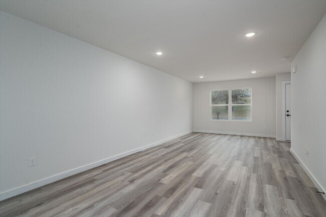 Building Photo - 3834 Maid Marion Ln
