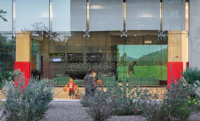 Building Photo - 7120 E Kierland Blvd