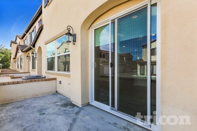 Building Photo - 24706 Amor Ct