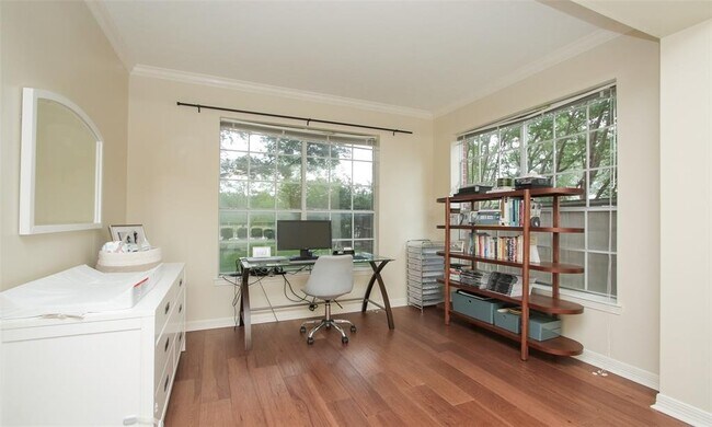 Building Photo - 12123 Mill Stream Way