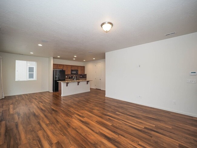 Building Photo - Cute single family home in Saratoga Springs
