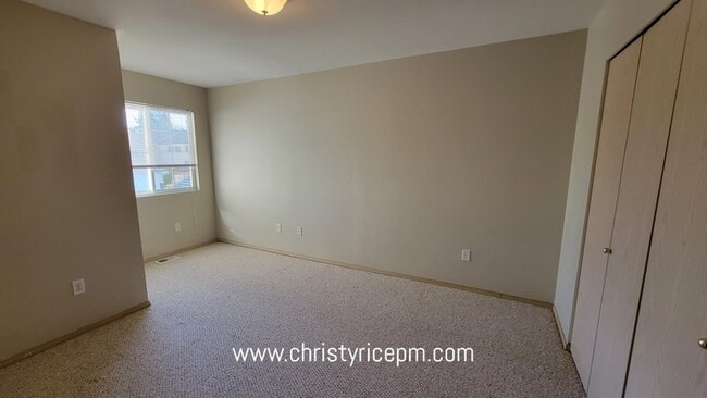 Building Photo - 5632 137th Pl SE