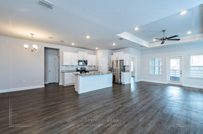 Building Photo - Modern 4BR 2 BA Home in Spanish Fort