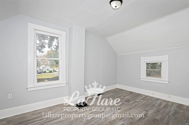 Building Photo - 5907 317th St