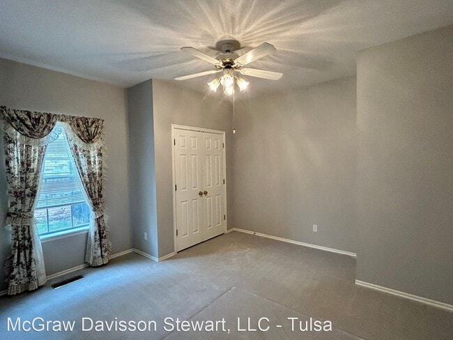 Building Photo - 3 br, 2 bath House - 4930 E 88th Pl