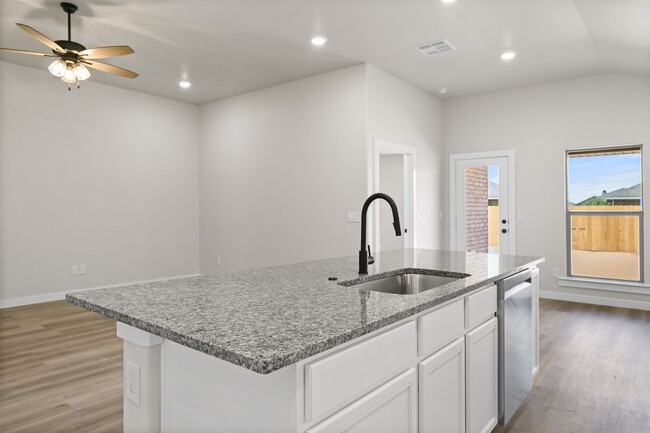 Building Photo - Pre-leasing for April! In Bell Farms!