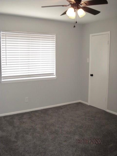 Building Photo - 16011 Hickory Knoll Dr