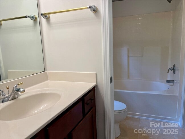 Building Photo - 3210 Summerfield Ridge Ln