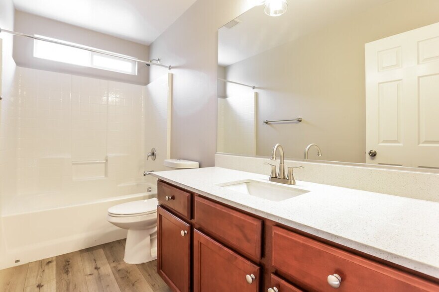 Building Photo - 8260 Oliver Twist Ln