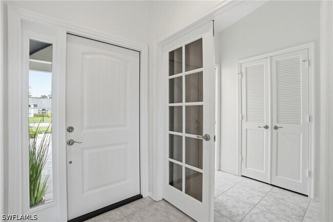 Building Photo - 132 Bordeaux Cir