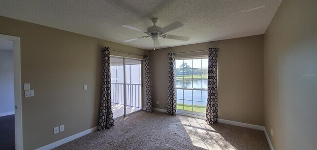 Building Photo - 5210 Wedgewood Ln