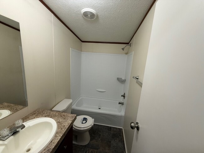 Building Photo - 105 Campbell Dr