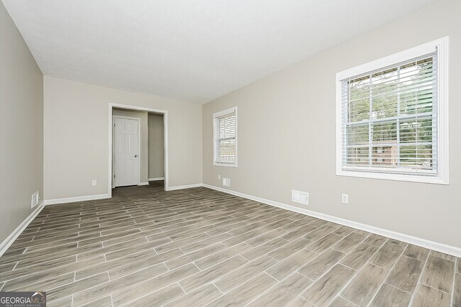 Building Photo - 6619 Collier Way