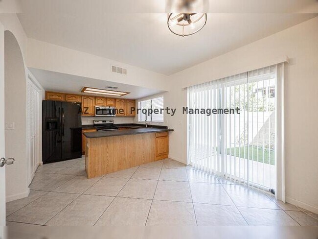 Building Photo - 7801 N 44th Dr