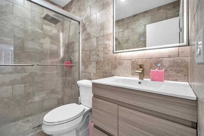 Building Photo - 3571 Magellan Cir