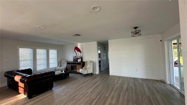 Building Photo - 5155 Bullis Rd