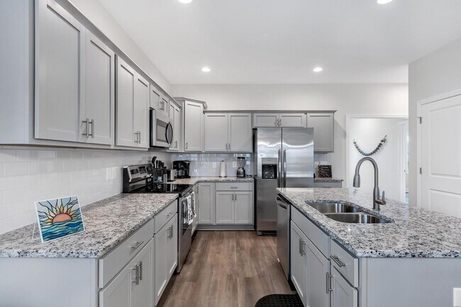 Building Photo - Amazing Rental Coming Soon (Late October-2...