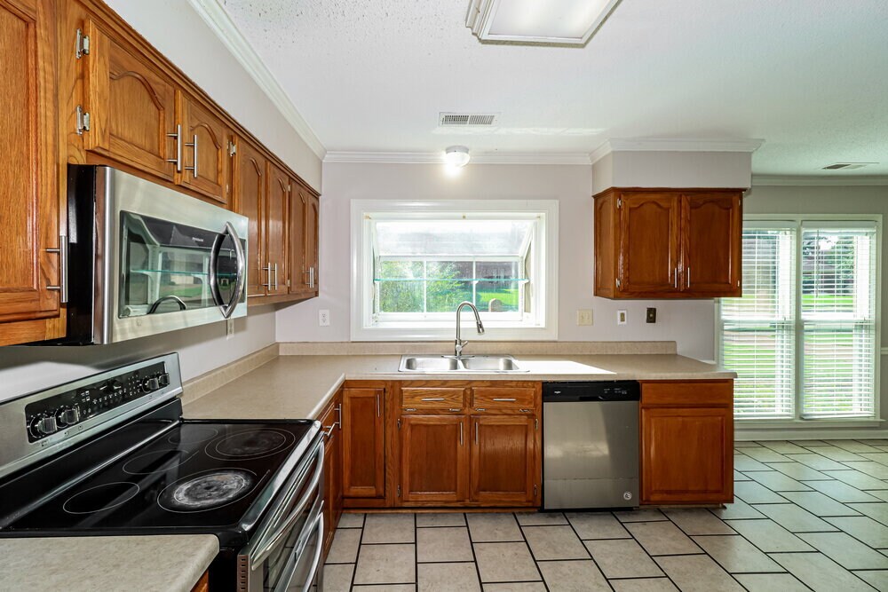 Building Photo - 2804 Davies Plantation Rd