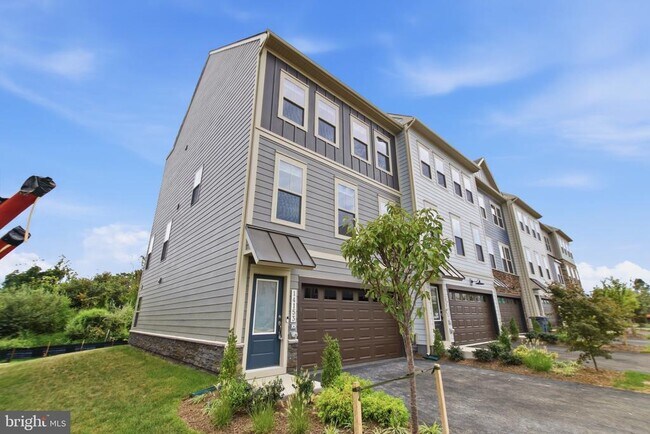Building Photo - 14153 Slate St