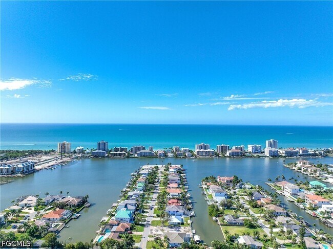 Building Photo - 856 104th Ave N