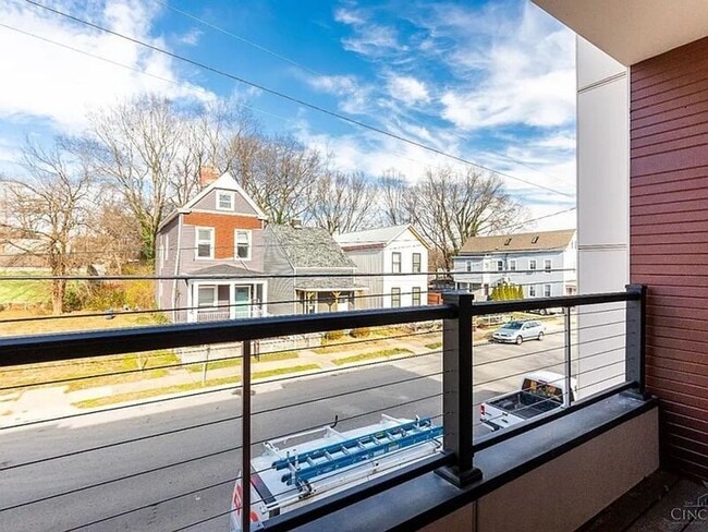 Building Photo - 1325 Knowlton St