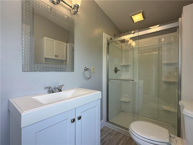 Building Photo - 296 Canonicus St