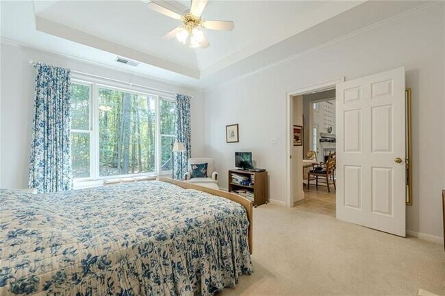 Building Photo - 322 Pebble Trail