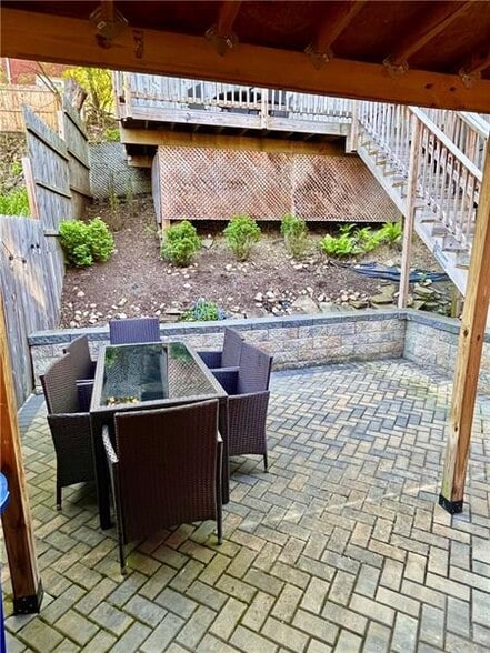 Building Photo - 4338 Coleridge St