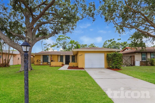 Building Photo - 3926 Cochise Terrace