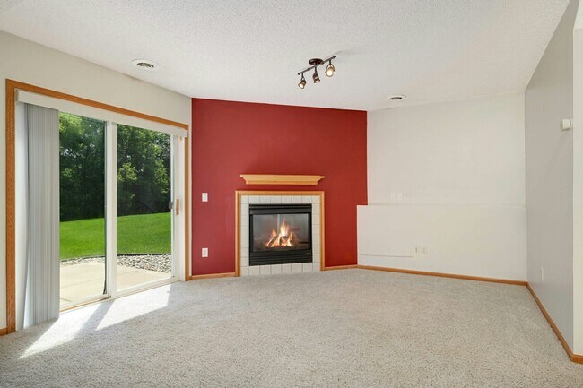 Building Photo - 7637 Century Blvd