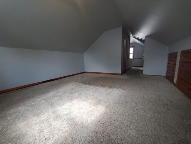 Building Photo - 16108 Edgewood Ave